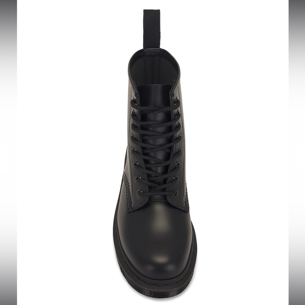 Dr. Martens boots size 7 - Picture 2 of 8